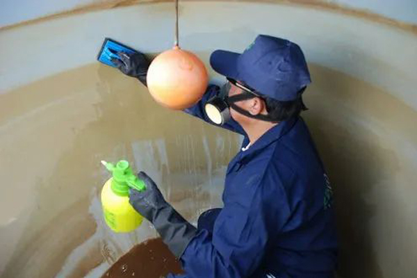 Water Tank Cleaning Service